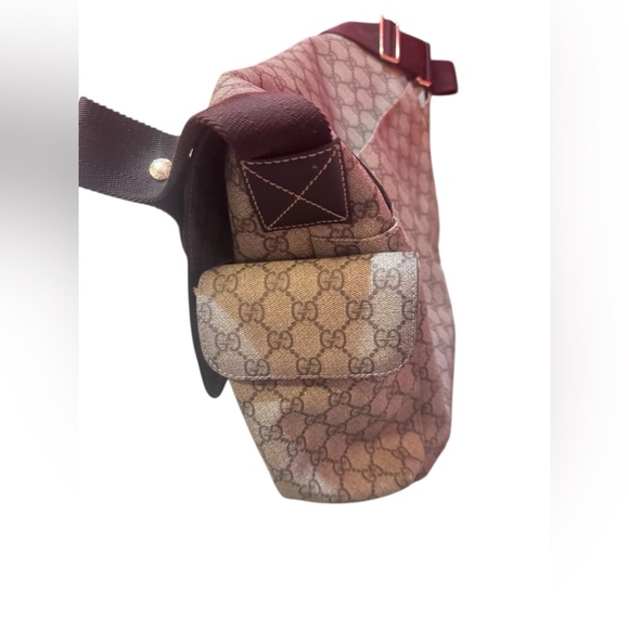 Gucci Beige Monogram Diaper Bag - Picture 4 of 9